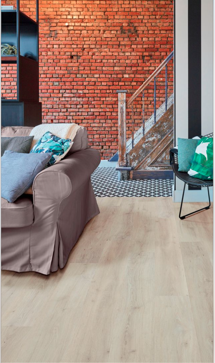 InHouseLtd's tweet photo. Late risers, home workers. It's important to think about your walk to work. What is underfoot should give you inspiration, put a spring in your step. So, let's take flooring up a knot or two, with Newman & Gray. #interiors #interiordesign #flooring #engineeredboards #floorboards https://t.co/toB3L2AFzL