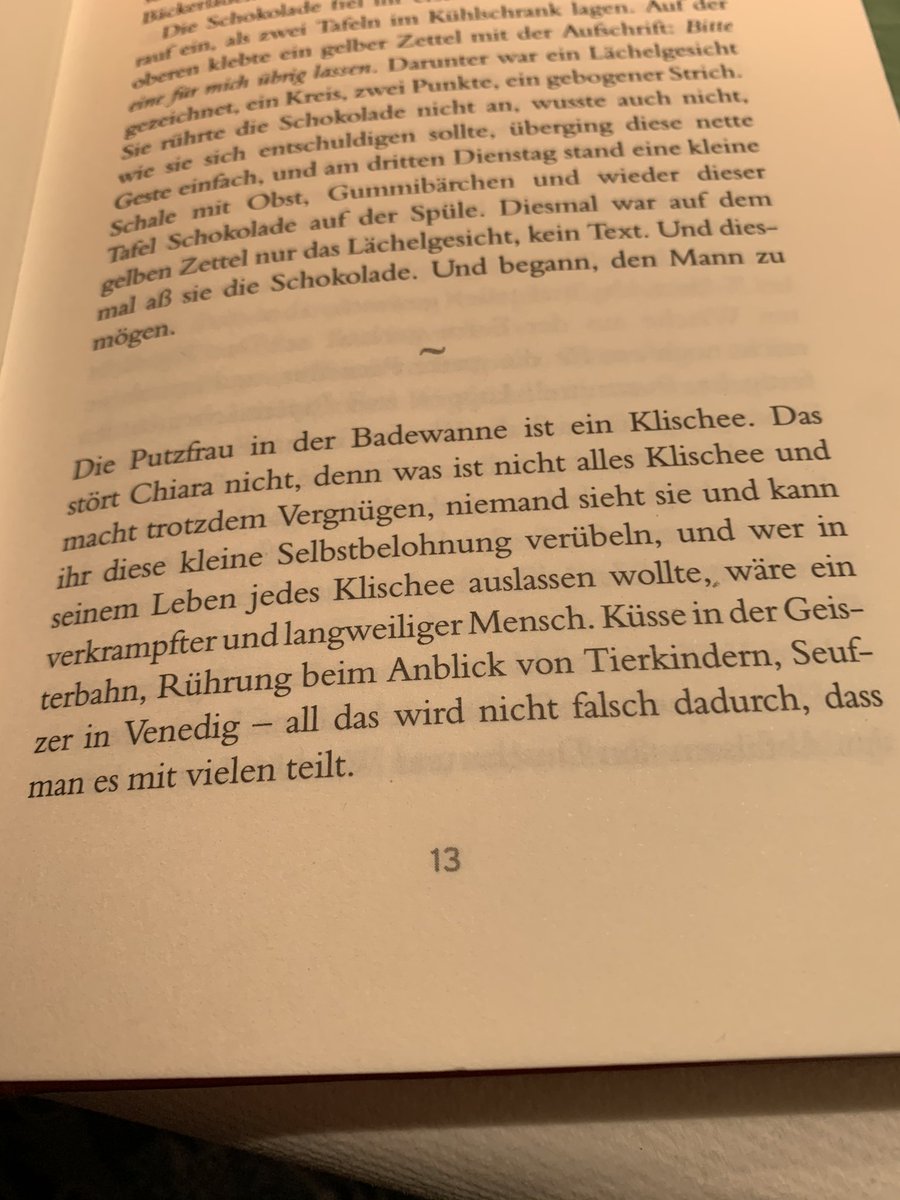 KarinMayerhofer's tweet photo. Heute dabei: die Putzfrau in der Badewanne ... ๐
#MayBook https://t.co/uIe4BR7BIG