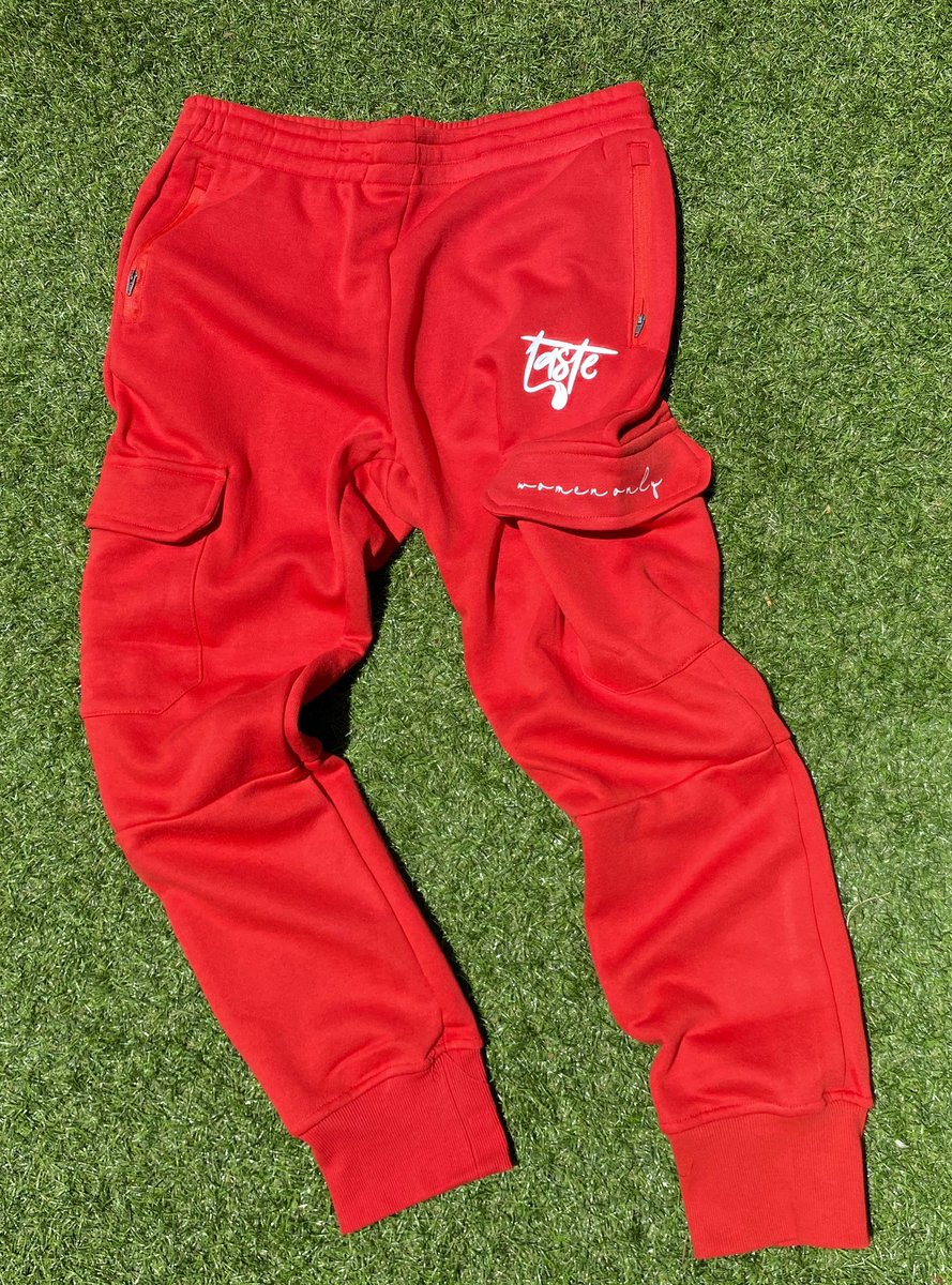 marcroseonly's tweet photo. New Taste Joggers 🔥
Preorders Now Available 🗣
🚨RETWEET • SUPPORT🚨 https://t.co/YyQ58gdUa9