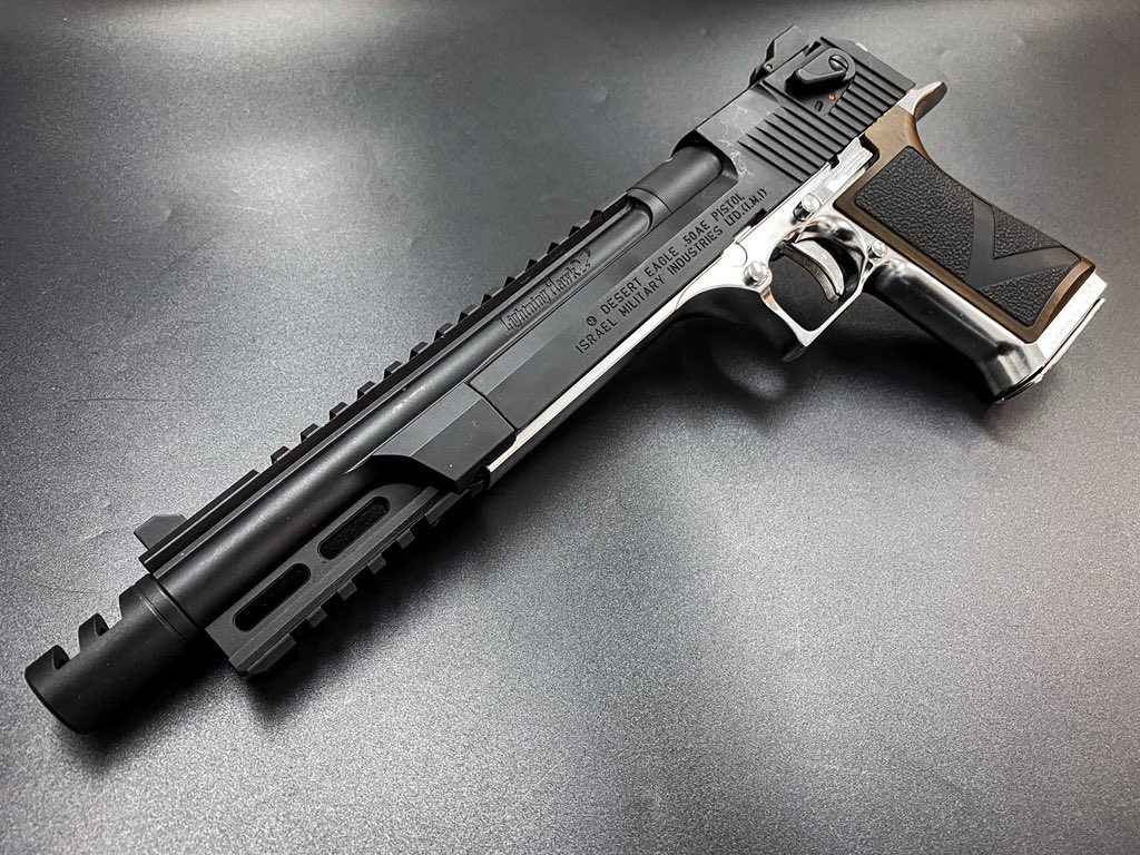 ガンショップ グルカ 中古情報 東京マルイ ライトニングホーク 50ae 10インチ マグナポートカスタム ガスブローバックガン Bランク 29 700円 T Co Wvqc9jsz5z バイオハザードとのコラボモデルでデザートイーグルの大きさと相まって迫力があり