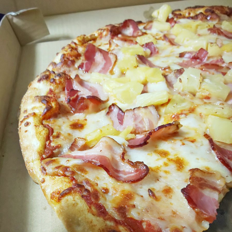 ありあり 恐る恐る食べてみたけど大正解 ハワイ感じるコストコのフードコートのハワイアンピザ Babydot ベイビードット