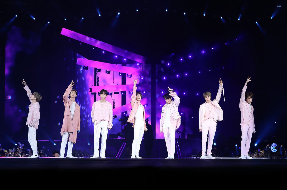 Vi a BTS en Mexico ⊙⊝⊜ tweet media