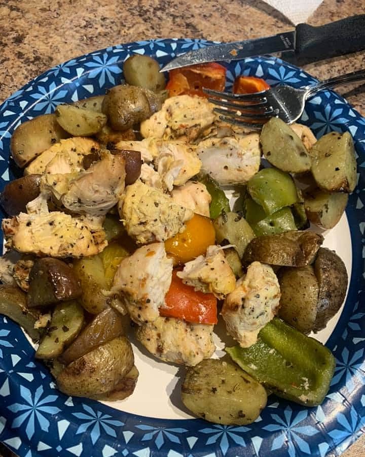 bobbiesuzanne's tweet photo. When you eat real food..you don’t starve! No crash diets!
#food #foodforfitness #instagramfood #fitness #healthyfood #healthychoices #dinner https://t.co/4iRRbd2W0e