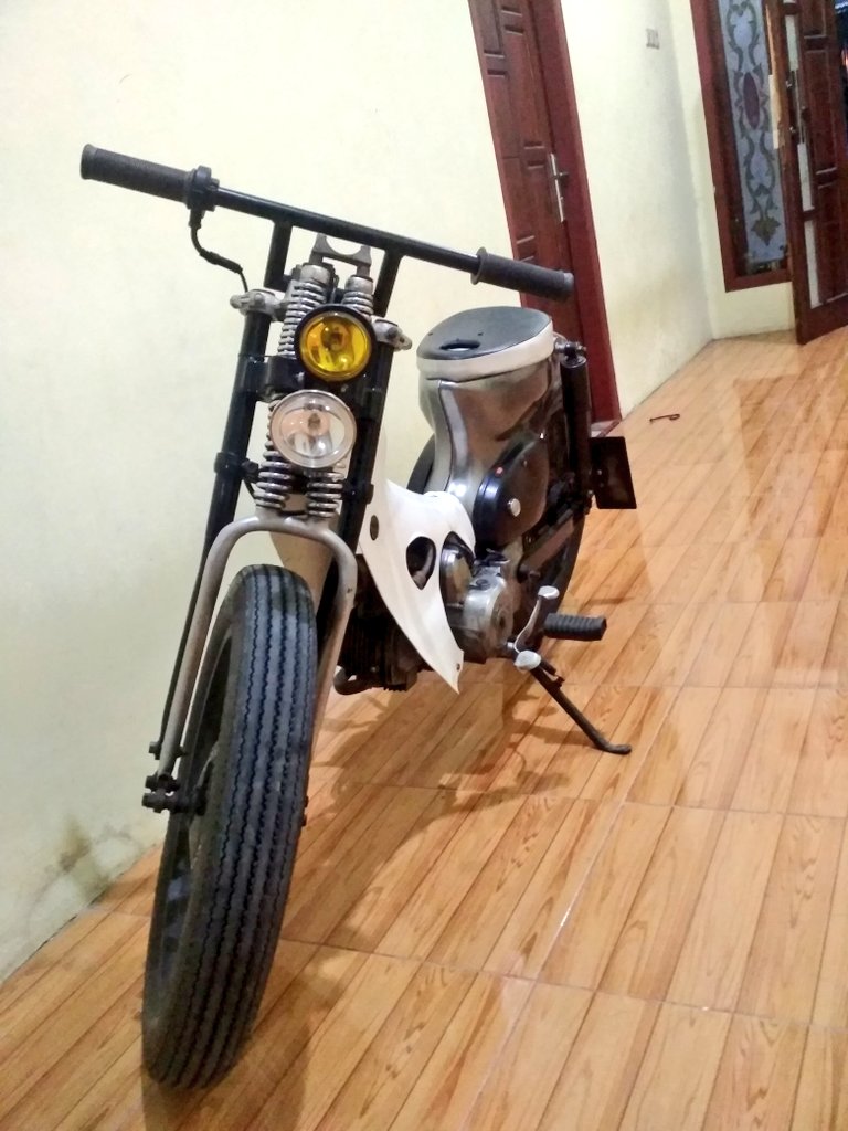 _toothlees's tweet photo. ⚫️ G I V E   A W A Y ⚫️
Yang mau PULSA 50k atau DUIT 50k yuk ikutan

Gampang caranya retweet ini dlu gausah dilike gpp

Gw pilih random 4 orang yg udah retweet setelah motor ini laku okey 

Goodluck.. https://t.co/r72G2oauwm
