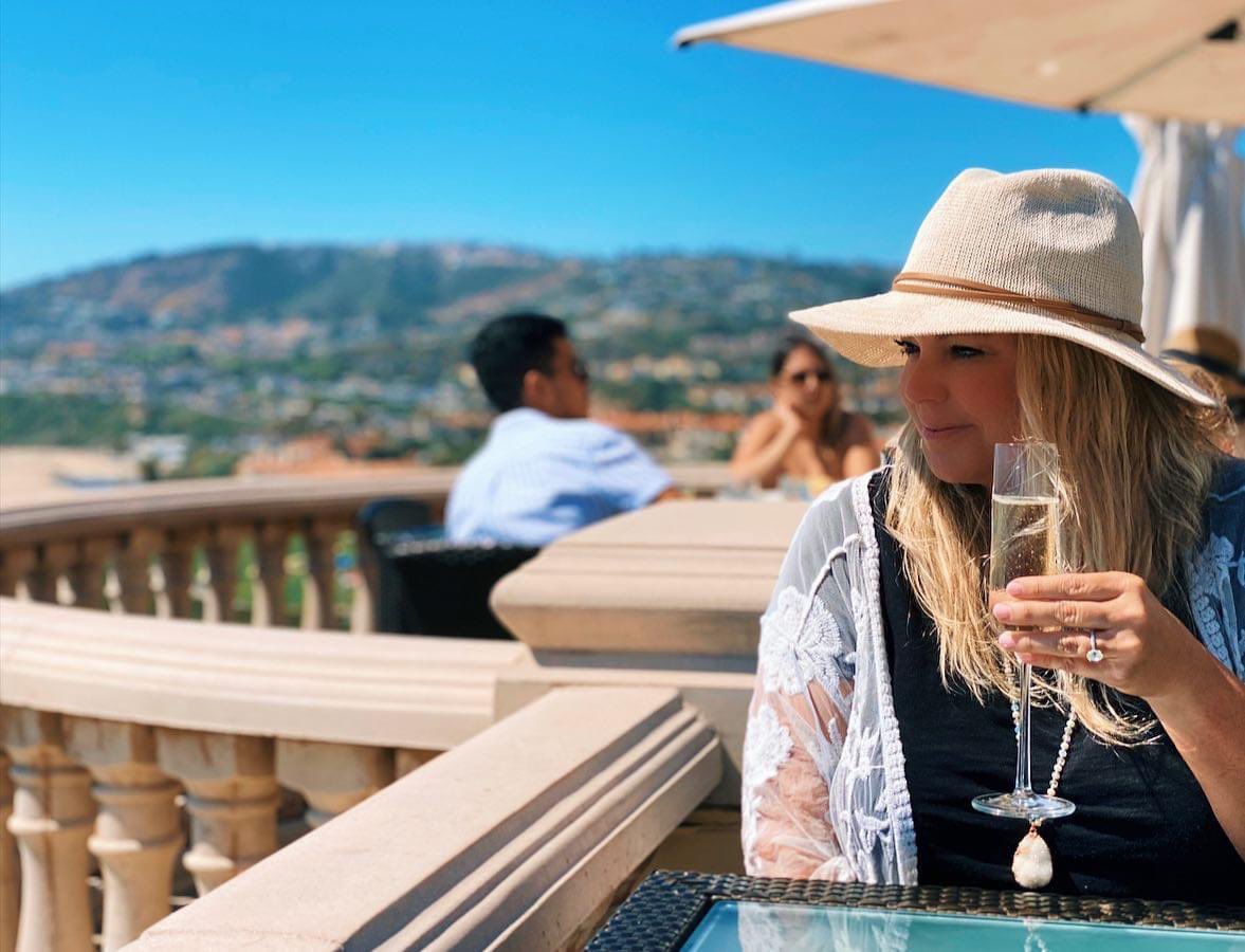 amybolandhauser's tweet photo. Sometimes you gotta just sip the champagne, eat the cake, love your man, and roll with it. You’ll be ok and things will turn out better than you could’ve ever planned. #lessonsof2020 #hiswaysarehigher https://t.co/TaliaRiUdj