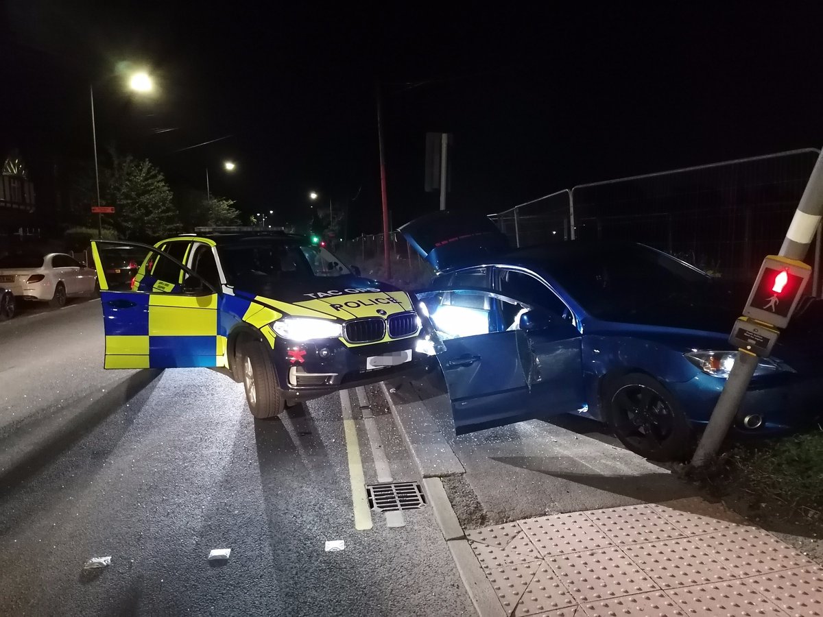 LanConSpecOps's tweet photo. This vehicle evaded TacOps earlier today. Sighted tonight by #HO50 in Leyland. Tactics put in place, and with the assertive actions of #HO60 was successfully stopped. Both occupants arrested for a variety of offences incl. Possession with intent to supply Class A drugs. #T3Tacops https://t.co/cNHDoBru0P
