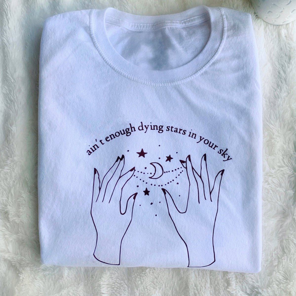 glossierwalls's tweet photo. @glossierwalls shop my etsy :) 
https://t.co/D8o0lWGZ62 https://t.co/jGuykmoo32