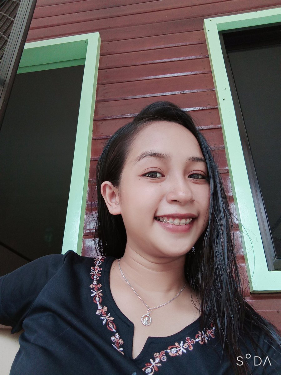 zinibibi's tweet image. You didn't miss this fvck'n face?🙄