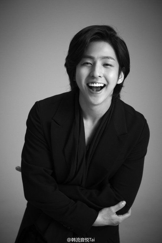 Kibum (Kim Kibum / ex-member)Born: 1987.08.21-He lived in the US for a few years so he can speak decent English-The brightest smile-A good rapper-He stopped taking part in suju activities in 2009 and eventually left SM in 2015 to pursue an acting career