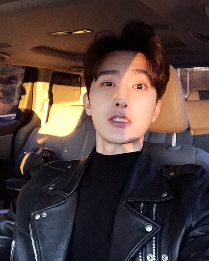 Zhoumi (Zhou Mi)  Born: 1986.04.19-He’s not an official suju member, only suju-m-Before joining the group, he took part in singing competitions in China-TALL-He debuted as a solo artist in 2014 and he’s released two solo albums-SM is wasting his talents :(