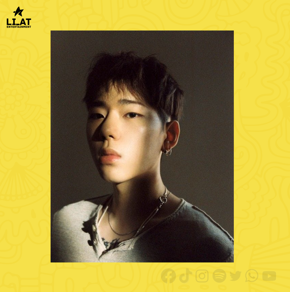 Li_atEnt's tweet photo. #Zico comenzará el #serviciomilitar el 30 de Julio.
El 30 de julio, el artista ingresará al centro de entrenamiento militar. Después de cuatro semanas de entrenamiento, servirá como agente de de servicio social. 
#지코 #Blockb #블락비 #militarytraining #militaryservice #병역의무 https://t.co/aI66Fk6hnv