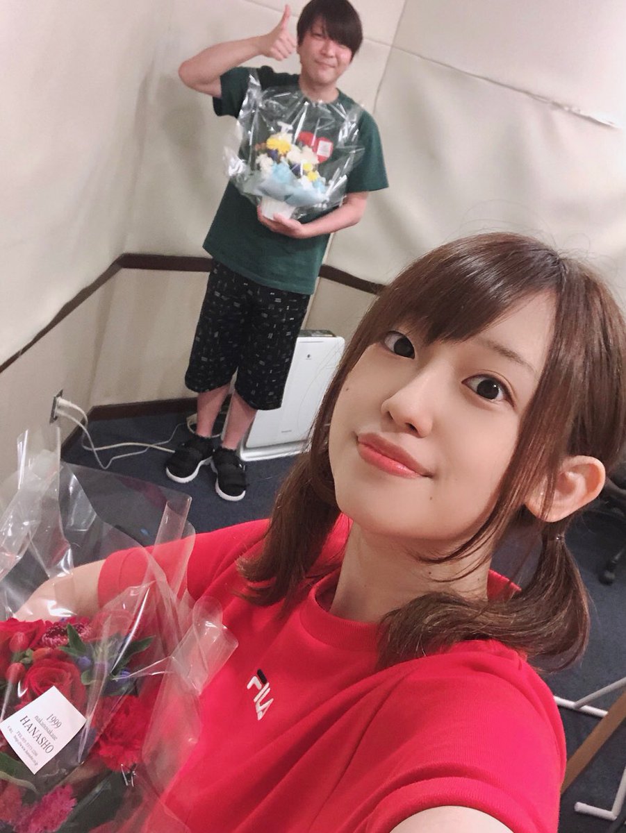 高橋李依 このすばラジオ ほんとのほんとに最終回が来てしまいました 映画に向けて復活したラジオ たっっっっくさんお喋りできて幸せでした みんな このすばを大好きになってくれて 応援してくれてありがとう また会えますようにー 高橋李依 このすばラジオ ほんとのほんとに最終回が来てしまいました 映画に向けて復活したラジオ たっっっっくさんお喋りできて幸せでした みんな このすばを大好きになってくれて 応援してくれてありがとう また会えますようにー