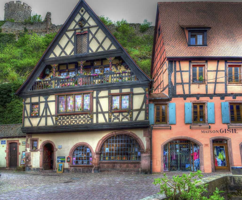 It's K Day in the A-Z of France! What's your favourite French place beginning with K?
Pic: Kaysersberg, Alsace... 
#thegoodlifefrance #France
