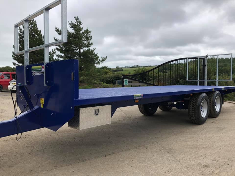 Stainestrailers's tweet photo. Here is our latest bale trailer going out to the customer in sunny Scotland!
If you would like details or prices please call 01805 623255 or go to https://t.co/rKlxx0Ozwn
#trailer #farmers #builttoorder #manufacture #agriculture #bespoketrailers #stainestrailers https://t.co/XDN9zPx3DU