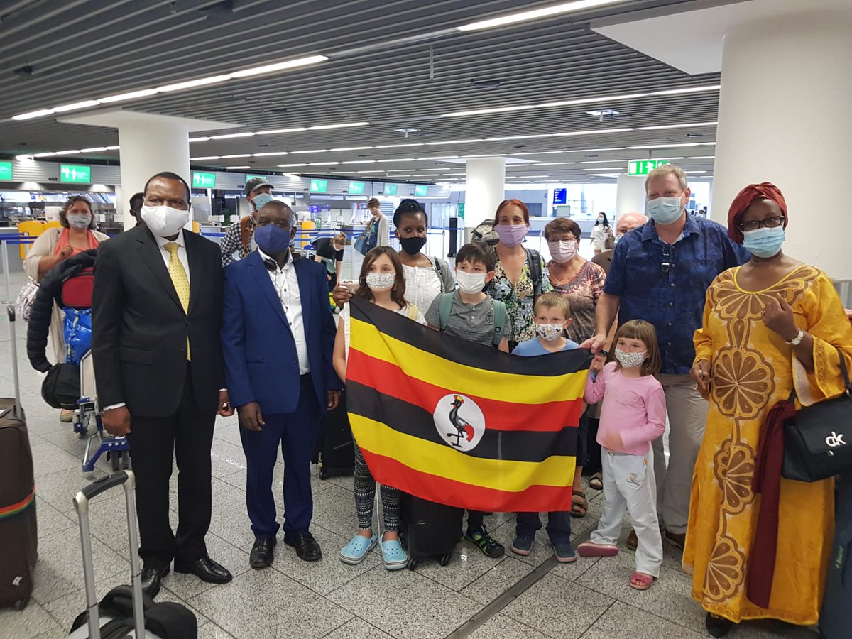 UgandaMFA's tweet photo. IN PICTURES : OFFICIALS OF THE UGANDA EMBASSY IN BERLIN SEEING OFF UGANDANS AND LEGAL RESIDENTS WHO WERE STRANDED IN #GERMANY, #POLAND, #AUSTRIA, & THE VATICAN DUE TO THE COVID-19 PANDEMIC
#WelcomeHome #MOFADelivers #StaysafeUG #RepatriationUG https://t.co/BZcnoWpA8D