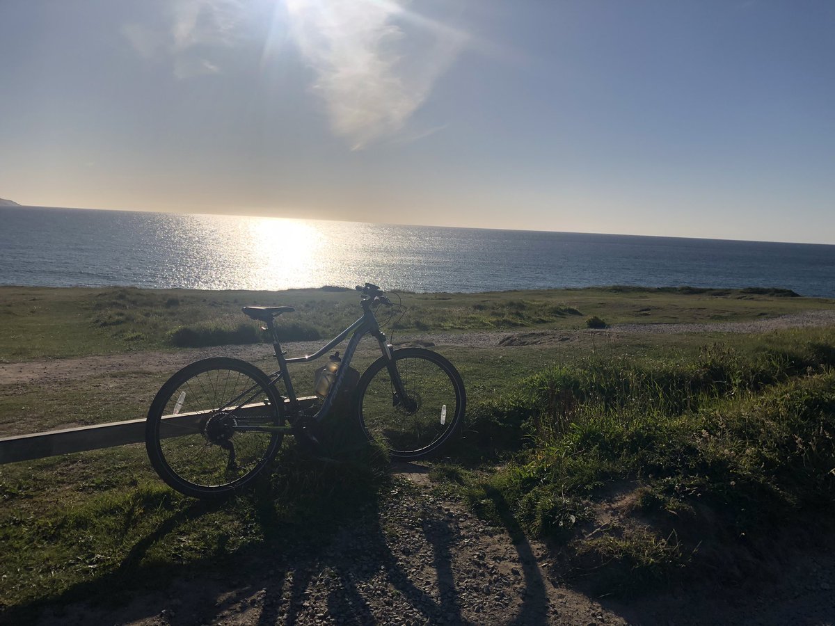 aydeecee12's tweet photo. Stunning after work ride last night. #mtb #mountainbike #bike #ride #cornwall #chillout #morning #Monday #week #strava #cannondale #fivetens #endura #locallegend #headspace #nature #July #coast #legend #sea #love #headspace https://t.co/S1bREXUXVt