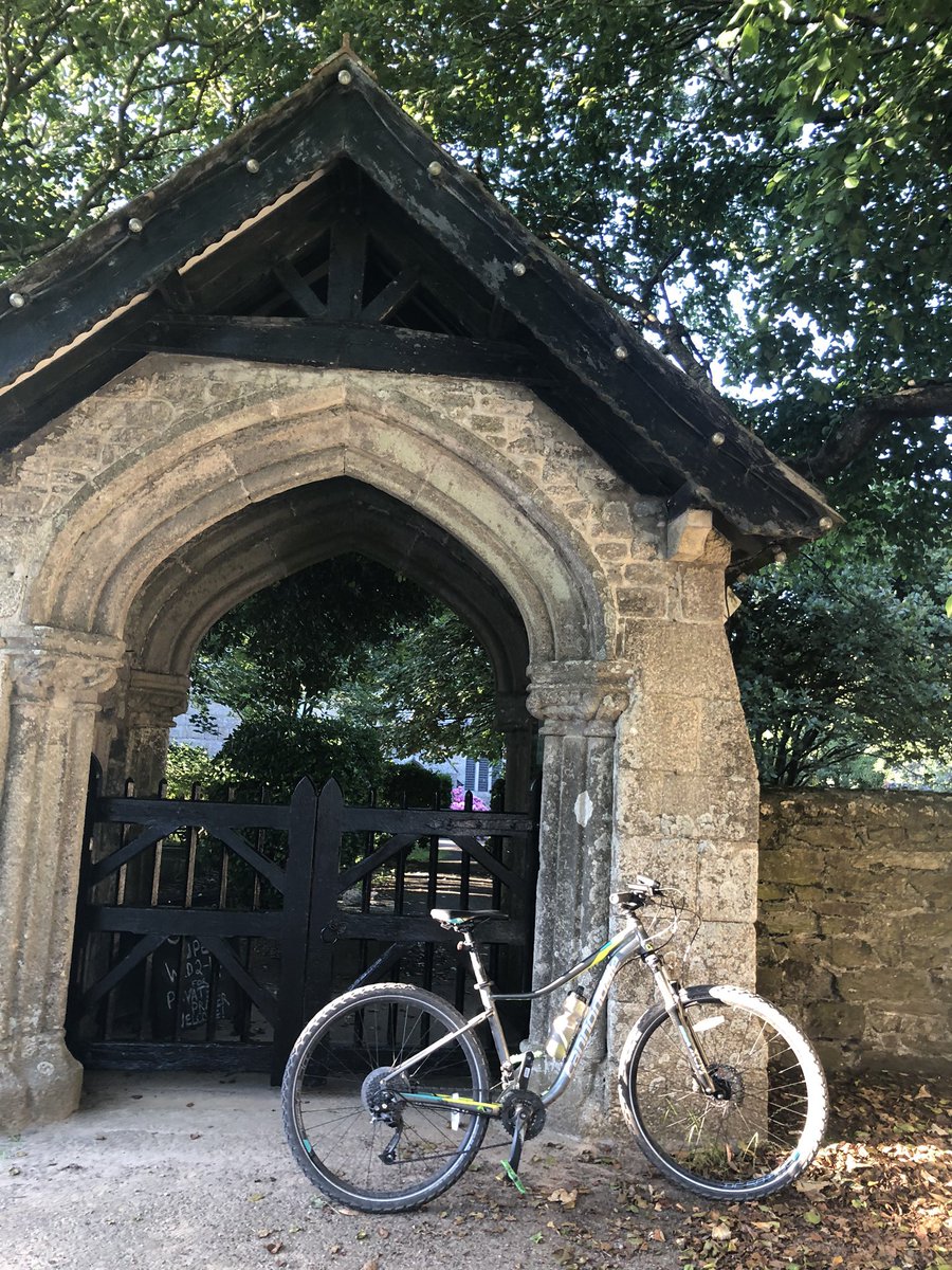 aydeecee12's tweet photo. Stunning after work ride last night. #mtb #mountainbike #bike #ride #cornwall #chillout #morning #Monday #week #strava #cannondale #fivetens #endura #locallegend #headspace #nature #July #coast #legend #sea #love #headspace https://t.co/S1bREXUXVt