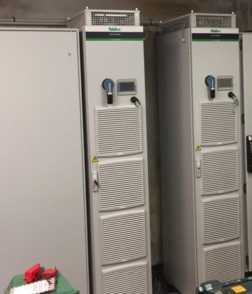 Leroy_Somer's tweet photo. Des variateurs #Nidec #LeroySomer #Powerdrive dans l’usine à neige de Luz Ardiden. 
Ces #variateurs de vitesse haute performance prêts à l’emploi, destinés à piloter les pompes de l’usine, contribuera à réduire significativement la facture énergétique de la station de ski. https://t.co/fOzG2smsG7