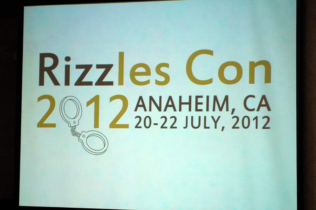hiddennearyou's tweet photo. 8 years #happyanni #rizzlescon https://t.co/2ahX3wvnNU
