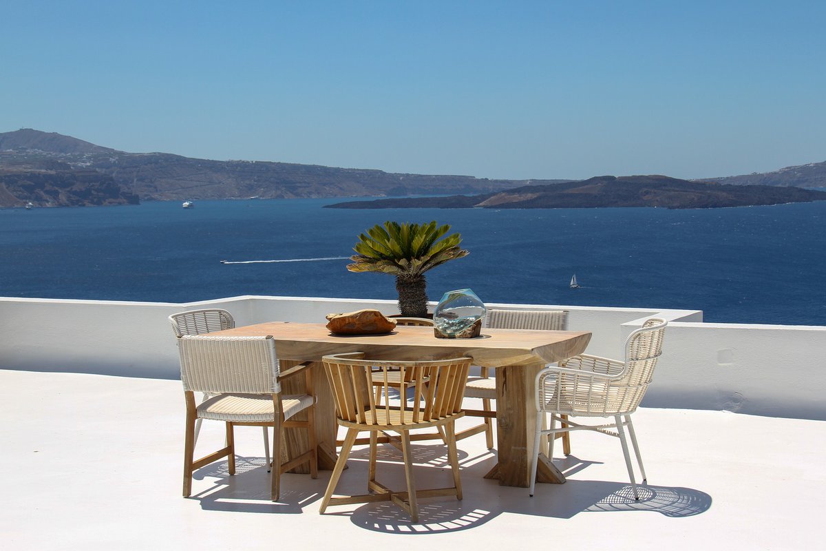 leptos_estates's tweet photo. Greece is looking to attract international pensioners through generous tax incentives. Learn more. https://t.co/MB4p8caQzd
#Greece #Europe #UK #Crete #Santorini #retirement #retire #movetogreece #islandlife #pensioner #pensionplan #tax #lowtax https://t.co/nP6Oy6jrpD