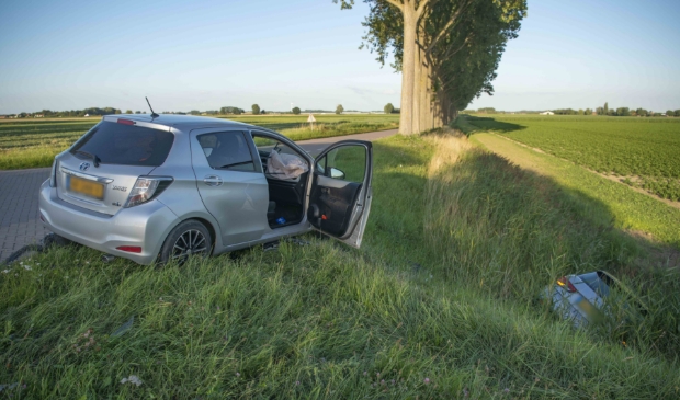 Gewonden na ongeval tussen twee voertuigen bij Nieuw-Vossemeer - ..