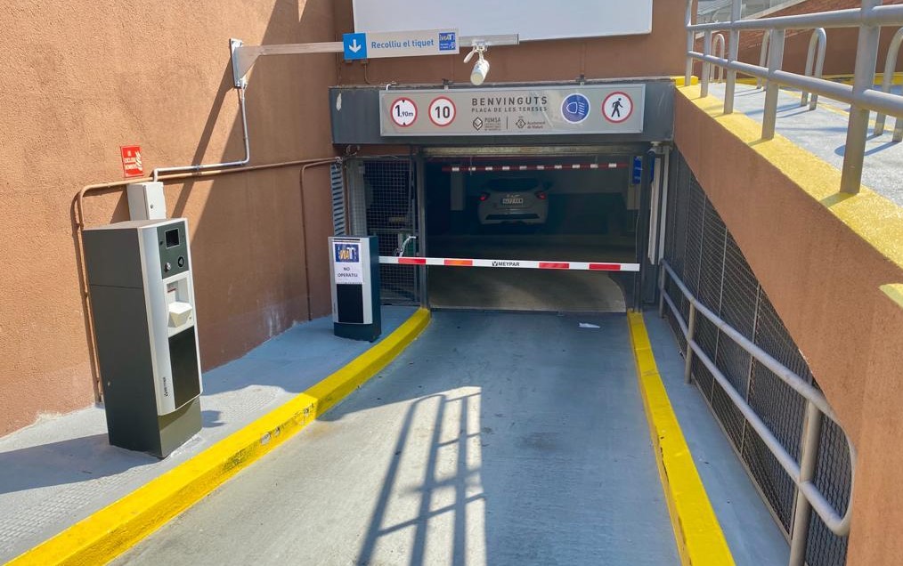 Meypar's tweet photo. Finalizamos la instalación de cuatro estacionamientos públicos en Mataró, incorporando sistemas completos de accesos, salidas y pagos, juntamente con la centralización de las diferentes instalaciones.

¡Aportamos valor a su instalación!

 #EquiposMeypar #Offstreet #Mobility https://t.co/KxEc0wSSlc