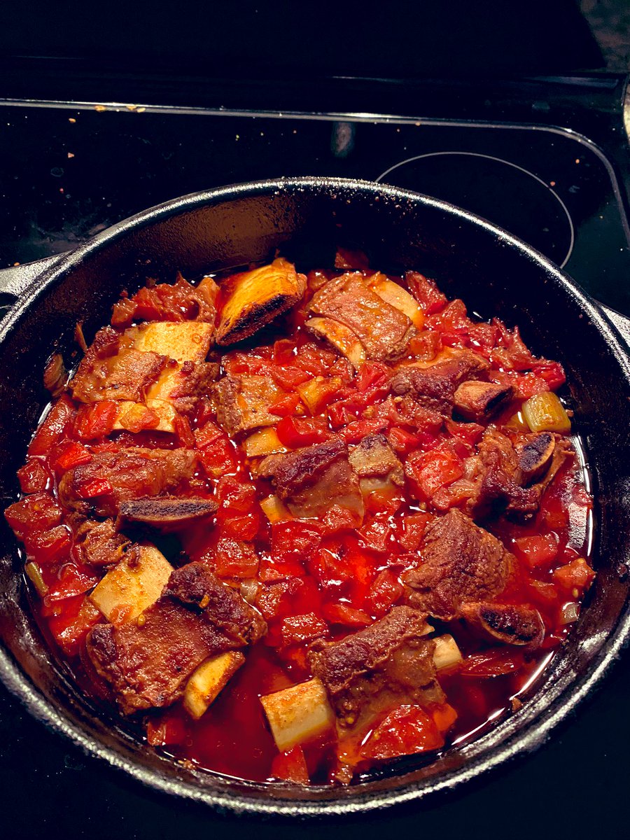 toraydavis's tweet photo. @chrissyteigen do u like my braised short ribs? Took a lot of time, effort and moolah https://t.co/gK1MY9wHuV