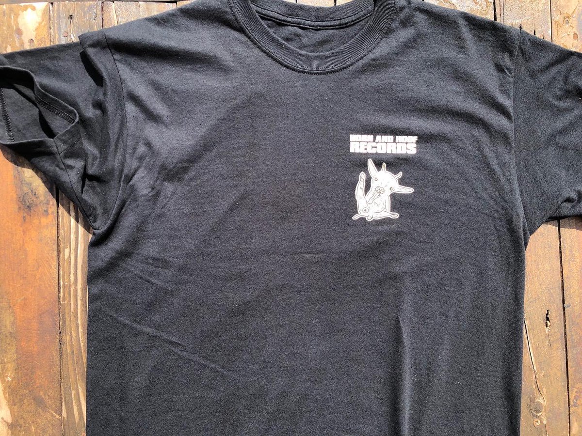 HornHoofRecords's tweet photo. We also have T-shirt variants in, again limited numbers left.
Available from https://t.co/GagF49l3FC
#hornandhoofrecords #hornandhoofshirt #hornandhoofrecordsshirt #punktee #punkt #punktshirt #punkclothing #punkclothes #clothesforpunks #punkapparel #punkasthetic #punkfashion https://t.co/UxuzjlkuIH