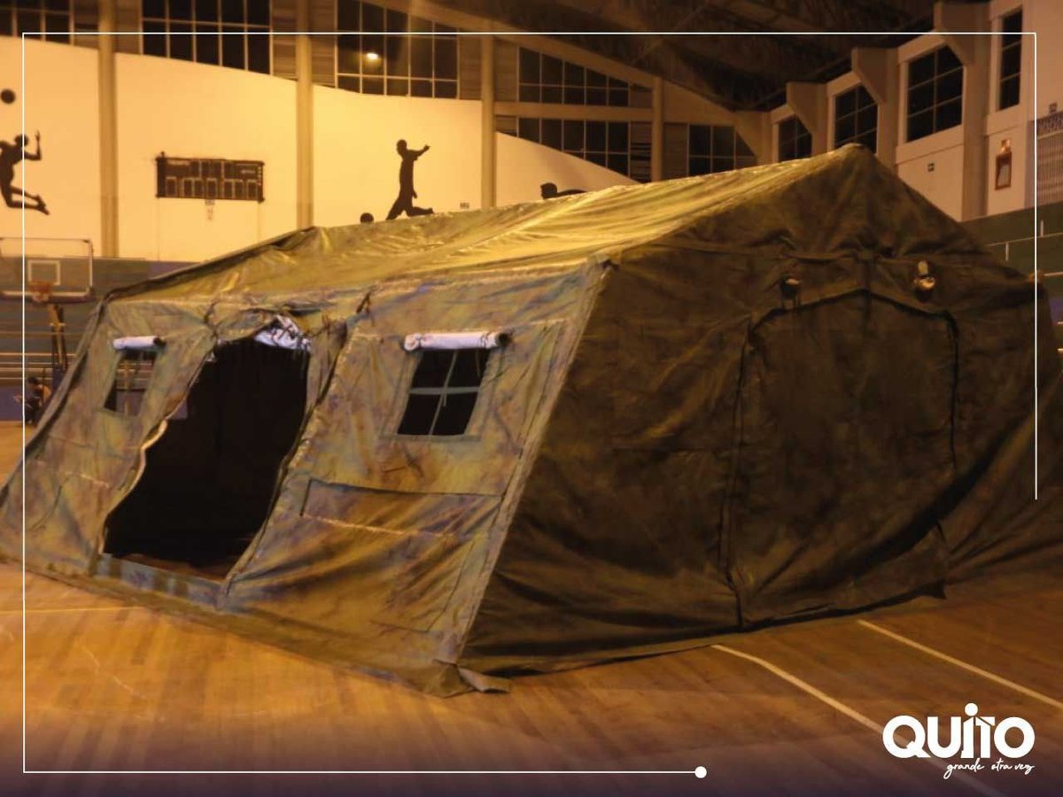 EMGIRSEP's tweet photo. Más de 80 mil medicinas, mascarillas, batas y camas fueron entregadas como donación por la Alcaldía de Guayaquil al Municipio de Quito. Un gesto de solidaridad entre ciudades hermanas para hacer frente al Covid-19. #QuitoContraElCovid19. https://t.co/EmSVQy9zyB