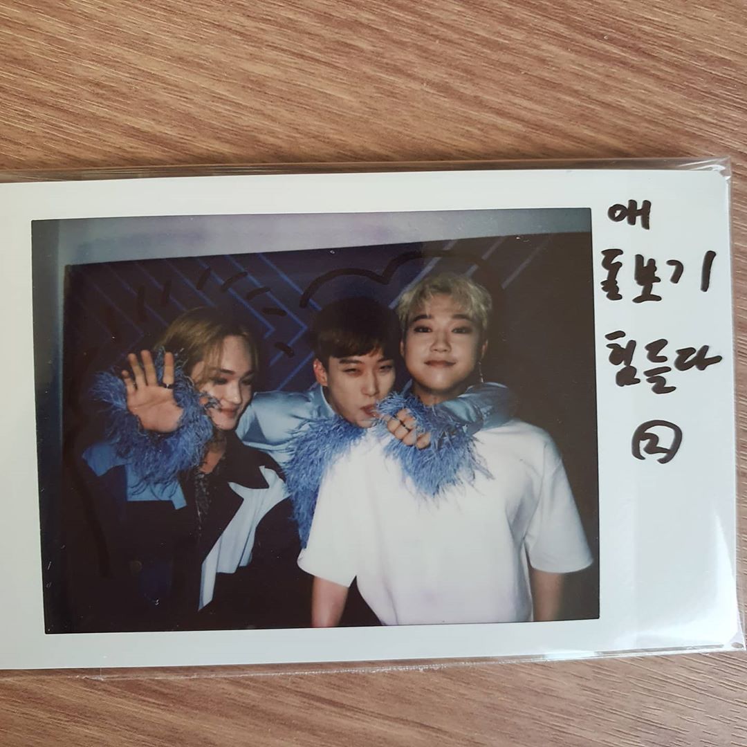 Jiwan, Nau & Bohoon Polaroid (cr to @zzzz_viva nim) (Trans: It's hard to take care of child) https://www.instagram.com/p/CC3E2ljFu1N/?igshid=1umy11zoiyffx