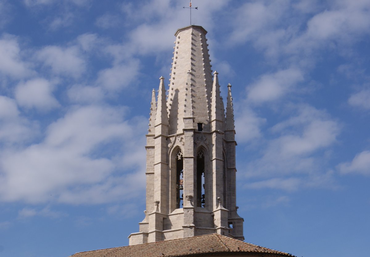 joanarimanyjuv's tweet image. #taldiacomavui de 1946, es beneeixen les cinc noves campanes adquirides per a l’església de Sant Feliu de #Girona. @catcrist @angeldelaweb @bisbatgirona #dulia #etnografia #devoció #efemèridesreligiositat