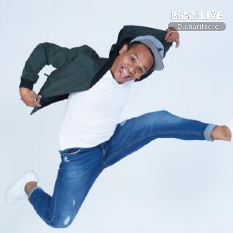 Vibes4Tweet's tweet image. Come and see ⓦⓕⓑShaRifZeRO&apos;s LIVE in #BIGOLIVE: santai jooo   
slink.bigovideo.tv/aQnjjA