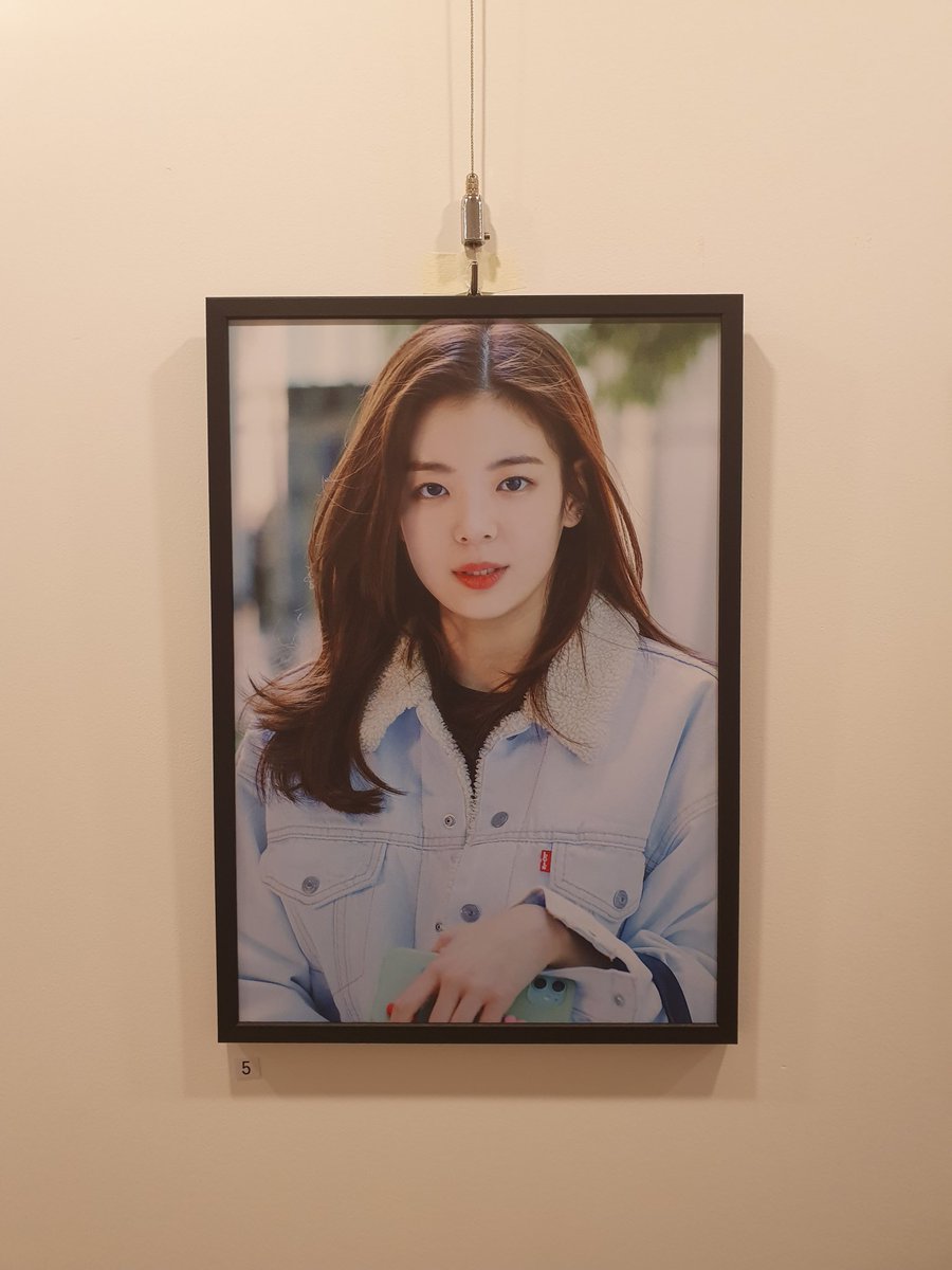 예쁘다 tweet media