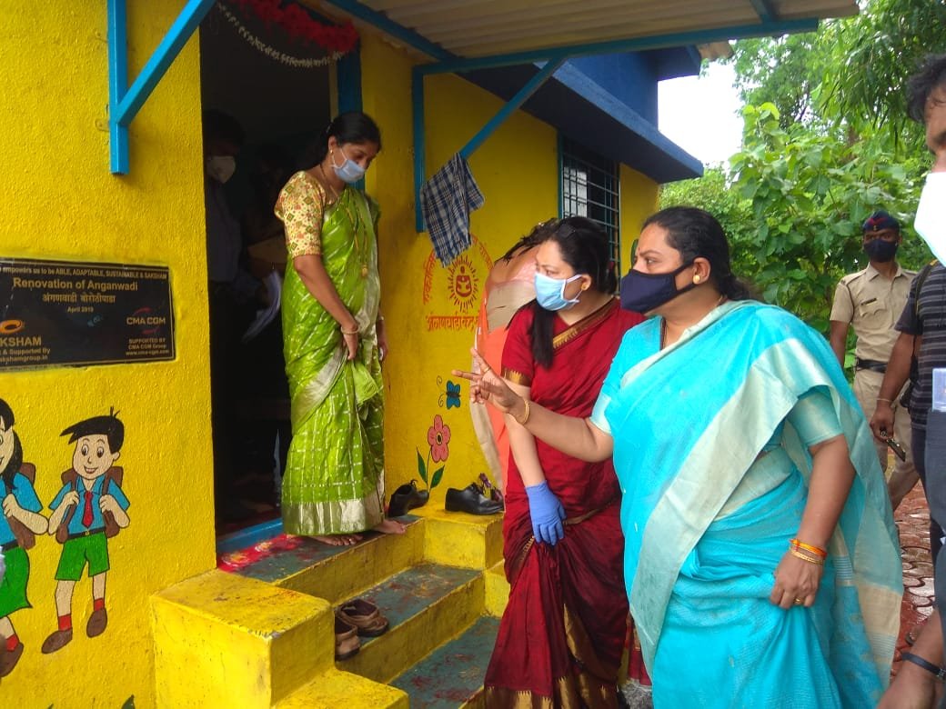 Tiksha_S's tweet photo. Hon. WCD Minister Adv Yashomati Thakur ma'am, WCD Secretary I.A.Kundan ma'am, ICDS Commisioner Indra Malo ma'am visited Palghar District. Discussed about interventions for improving nutrition status of Women and Children. #KuposhanMuktaPalghar
@POSHAN_Official @MinistryWCD https://t.co/3Eqo8Mttlr