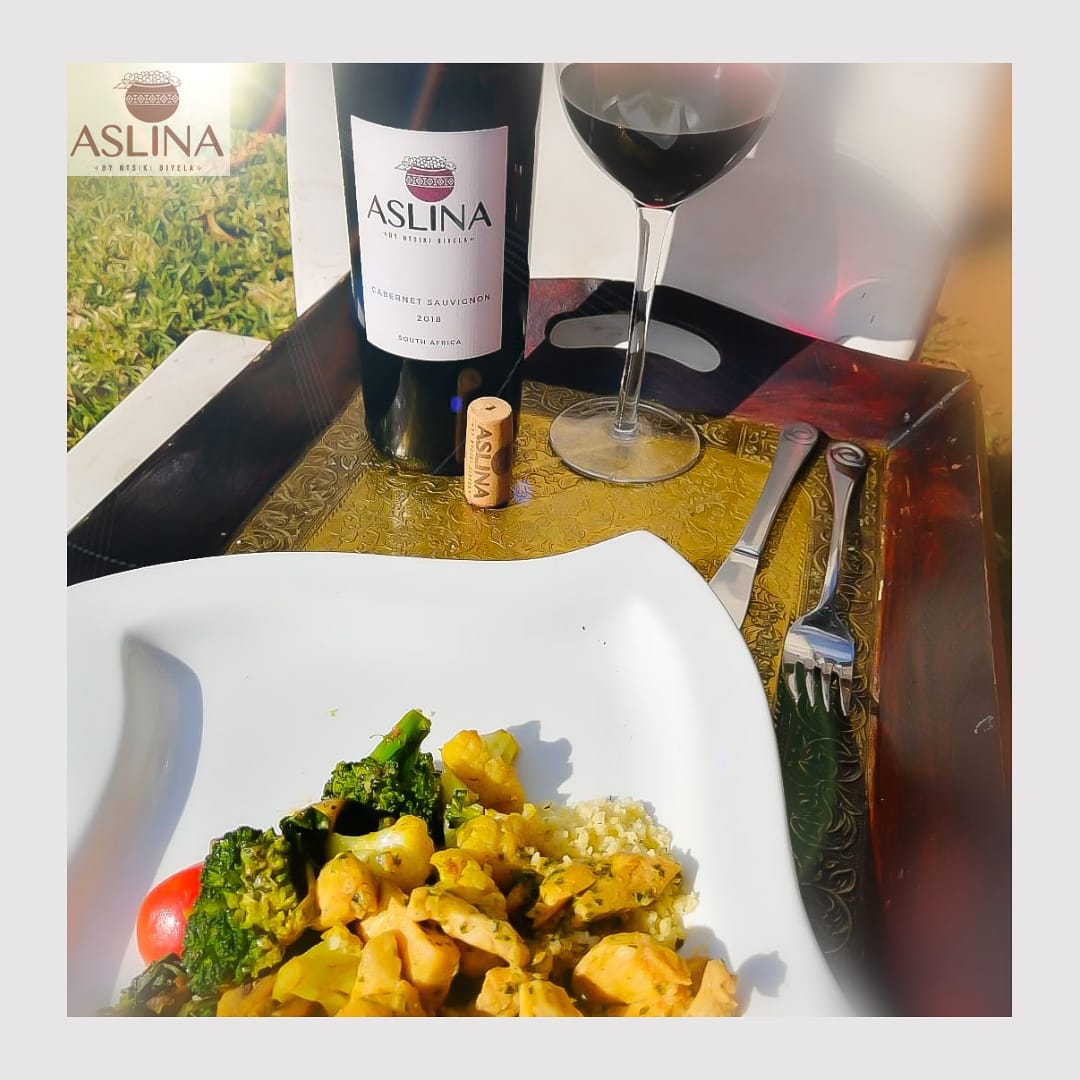 AslinaWines's tweet image. Food pairing isn't always supposed to be strict, experiment with food pairings and in the process you will discover what works and what doesn't 😀

#clientpic❤️ #aslina #aslina_wines #aslinawines