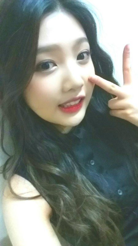 pannatic's tweet photo. Fans take a look back at the selfies Joy took on her early debut days. Which one is your favorite?

https://t.co/QskqTZ49UU
#RedVelvet #Joy https://t.co/iAOP98gewv