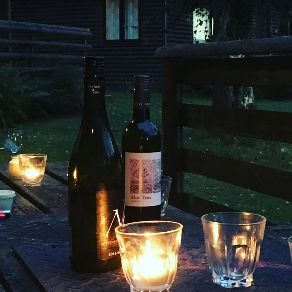 TheHolidayCots's tweet photo. Ruthern Valley Holidays offers a choice of holiday lodges &amp; bungalows just outside #Bodmin. Sleeping up to 6 people, they are well-equipped, accessible &amp; perfect for the whole family including your four-legged friend.
@RuthernValley
Sleeps 1-6
https://t.co/NF2r7l9ydw
#Cornwall https://t.co/iEpjtlJyTW
