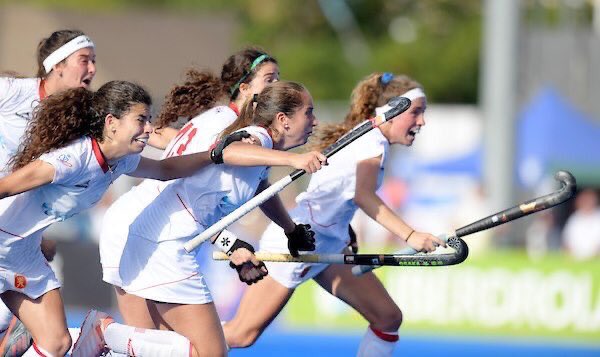 Sub21femHockey's tweet photo. Hoy hace un año, por primera vez en la historia, ganábamos el EuroHockey Junior. 🥇🏆
Gracias a todos los que nos ayudasteis a lograr nuestro sueño!
España 1 (4) - Países Bajos 1 (3)
NEXT STOP: Copa del Mundo 2021
#EHJC2019 #AquíyAhora #1yearago https://t.co/pXNkan8ANT