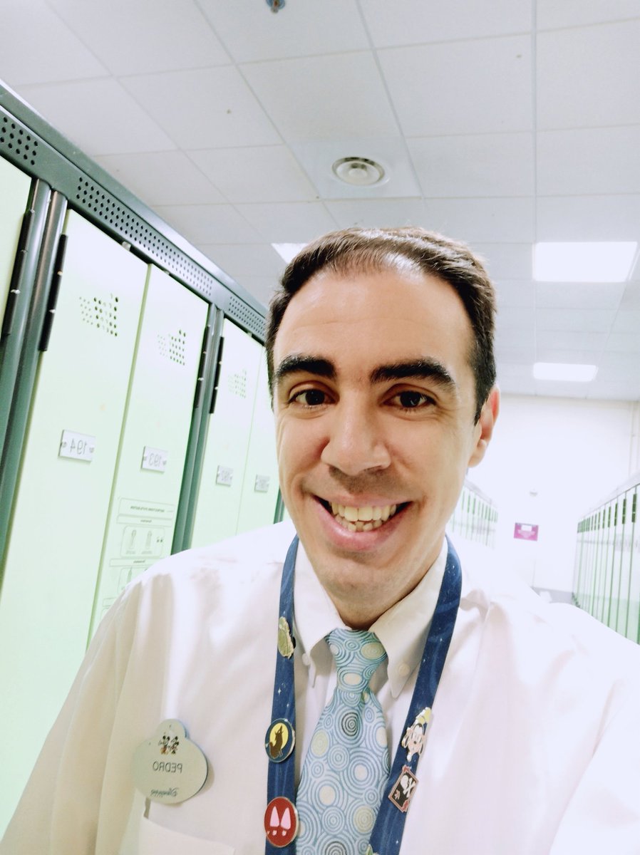 pedro_alonso7's tweet image. Comenzamos! Ya lo echaba tanto de menos! Mundo Disney! #TeamComplex #DisneyVillage