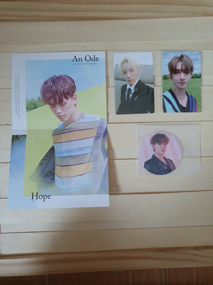 Girl_Hwasar's tweet photo. 세븐틴 An Ode 독 앨범 구성 양도합니다!

[포카] : 장당 0.2
Begin : 정한
Hope : 조슈아 지수

[스티커] : 0.1
Begin 버논 한솔

[폴딩포스터] : 0.3
Hope 버논 한솔
 
준등기 +0.15 / 등기 +0.25 디엠주세요😋

#언오드 https://t.co/4ieshEBOu3