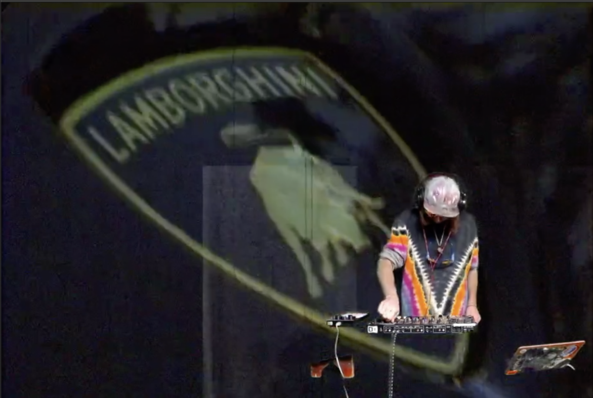 mollyskratchit's tweet photo. Hop Out The Lamb - MOLLY SKratch It Remix https://t.co/wI4L4R2nm6 via @YouTube
@jodyhighroller #vanillagorilla #daledantony #lordofthe808 #mollyskratchit #remix #dj @mollyskratchit https://t.co/diuxSSBWh9
