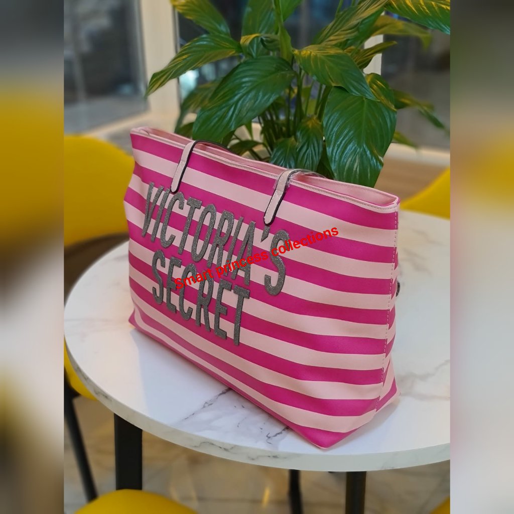 SmartPrincess18's tweet photo. 💥 Victoria secret tote 🔥
💥ksh 2,500
💥📞0713830861
💥Free delivery within Nairobi CBD
💥We deliver country wide 🇰🇪
#fashionablebags #totebags #fancybags #handbagsforsale #nairobifashion #nairobikenya  #victoriassecret #classybag  #smartprincess #QualityProducts #qualitybags https://t.co/zGKSnO7v7E