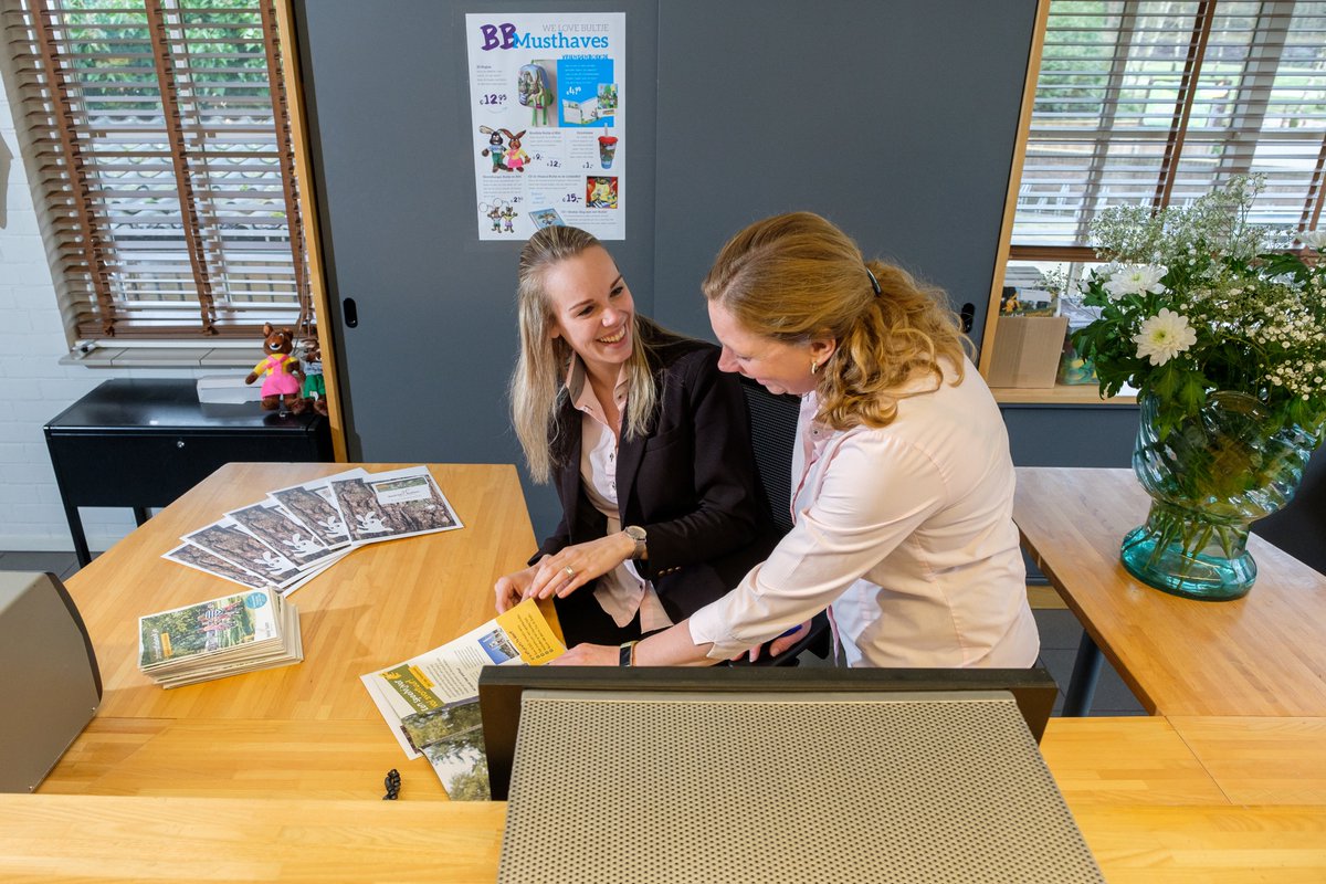 BeerzeBulten's tweet photo. 🔍 | VACATURE: Teamleider front-office

👉🏼 Lees meer: https://t.co/iPCR3M9exf 

#vacature #vacatures #frontoffice #receptie #recreatie https://t.co/uIhHTgasjB