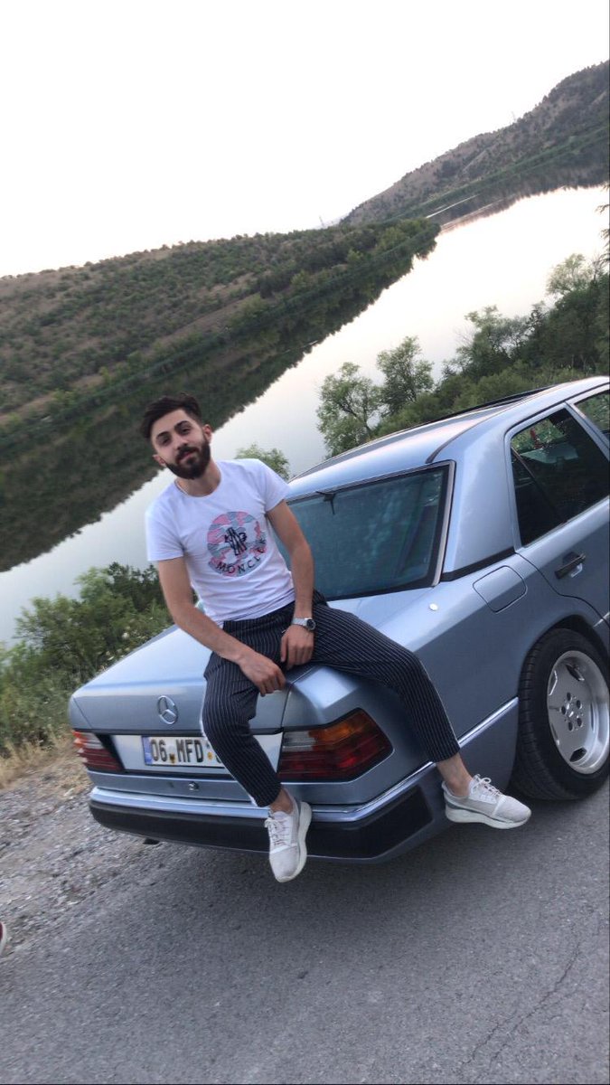 AzeriZeliha's tweet photo. 05347851786 https://t.co/cDoNsVnPXq