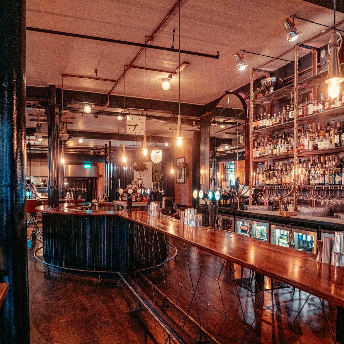 cottonopolisNQ's tweet photo. We are delighted to hear that we’ve made it into #Top500bars for 2020 💫
It’s been a tricky year, so this news has put a big smile on our faces. Thanks to all of you for your ongoing support - we love you all ❤️
https://t.co/Fx6MoyTZ3K