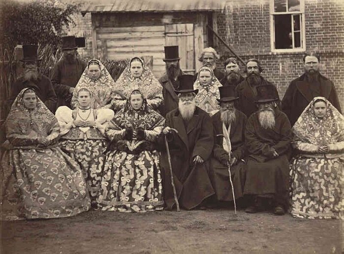 HistoryFoto's tweet photo. Групповое фото купцов-старообрядцев. Нижегородская губерния. 1890-е. https://t.co/zETuMMNVzR