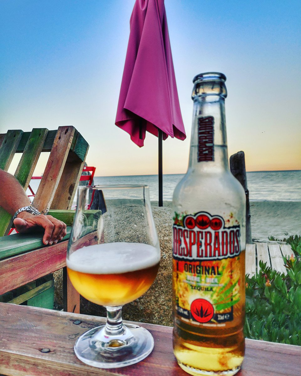 RueDesTurfistes's tweet photo. Desperados en vacances...
#desperados #beer #corsica #costaverde #picoftheday #pic #biere #plage #sun #beach @desperadosbeer https://t.co/AArUKfWzlF