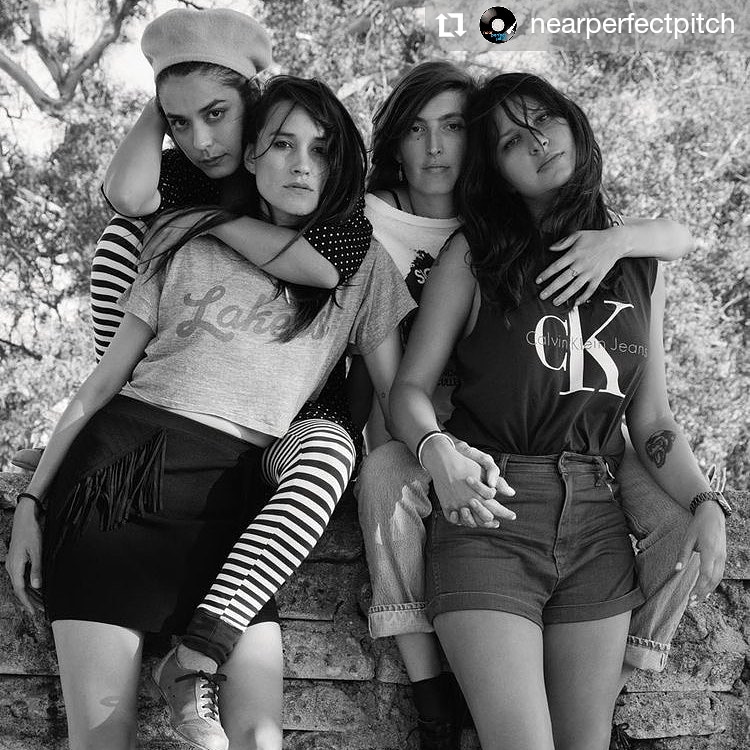 Nuestra recomendación musical de hoy. <a href="/_Warpaint/">Warpaint</a> Gran girl band Californiana apadrinada por el gran John Fusciante, guitarrista de Red Hot Chili Peppers. #shoegaze #rock #indie #indierock #Dream