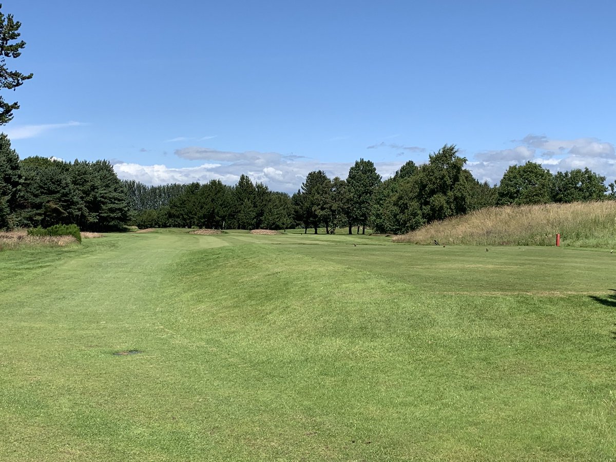 Beautiful parkland #Golf @StCuthbertGC 🏌🏿‍♂️🏴󠁧󠁢󠁳󠁣󠁴󠁿⛳️ Fantastic condition. 🌞 To include St. Cuthbert GC in your golf tour visit AGT info@ayrshiregolf.com