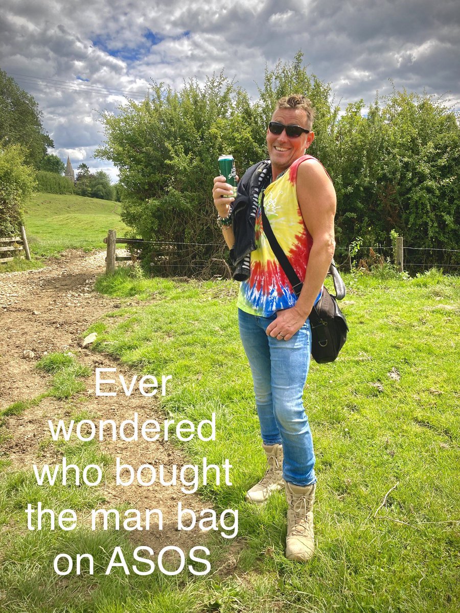 CampingThings's tweet photo. Camping with the showbiz Ashley Morton #ashleymorton #asos #asets https://t.co/u1B6rePuQi